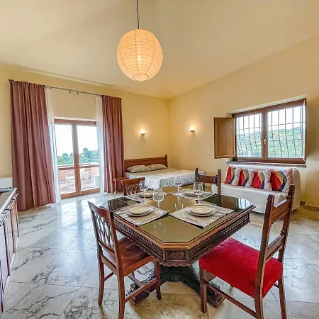 In With Pool & Parking Near Rome *